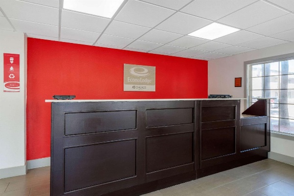 Econo Lodge Airport At RJ Stadium image 3